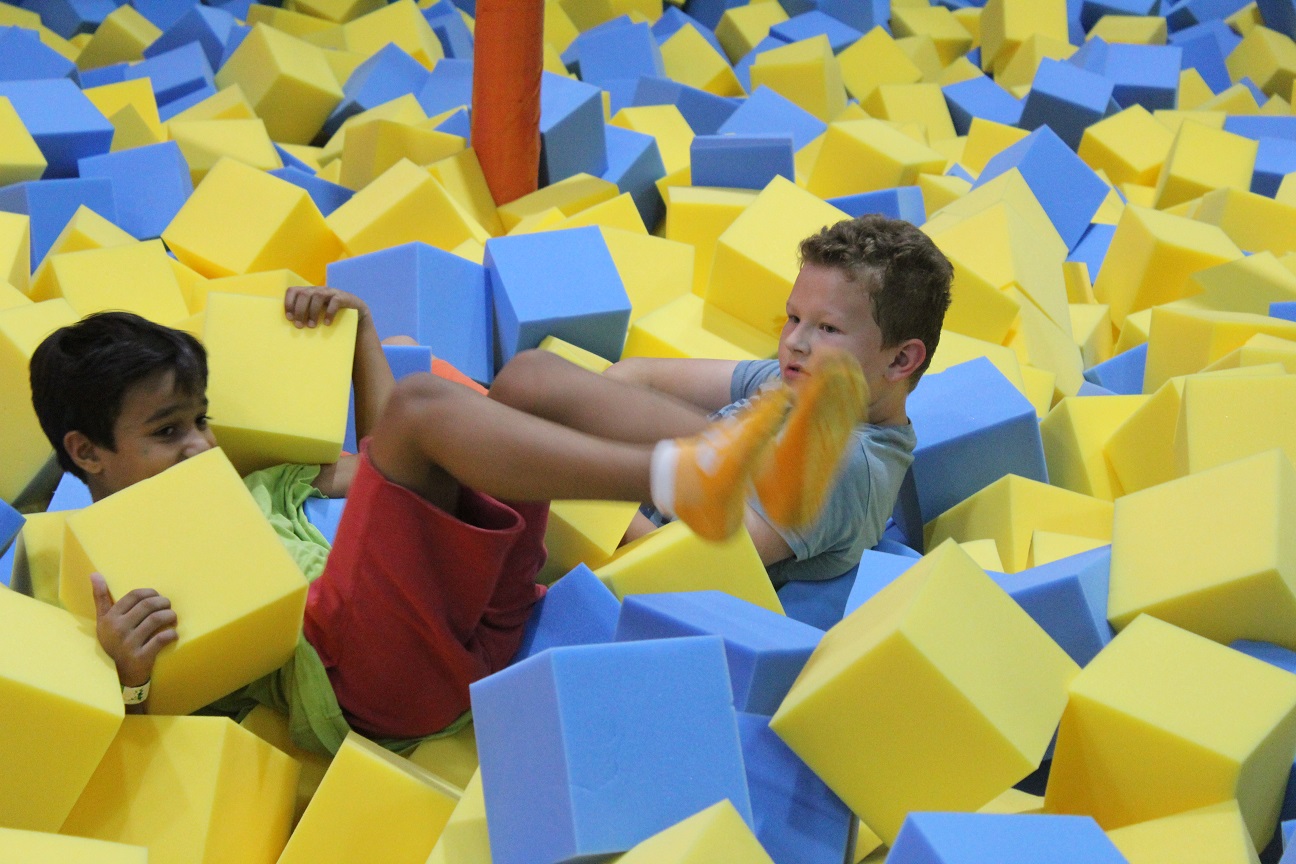 SkyJumper Dodgeball Game